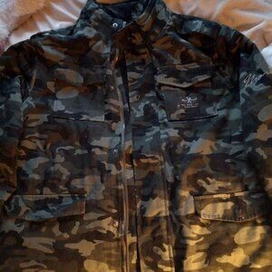 ECKO CAMO SIZE M JACKET